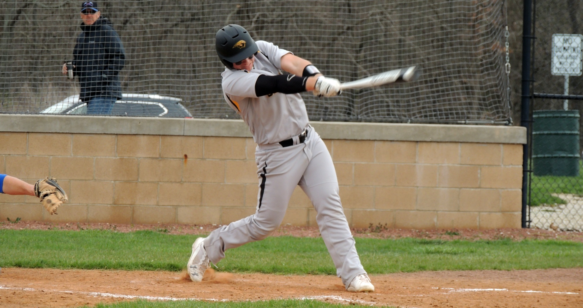 Andy Brahier drove in two runs as the Titans swept the Pioneers.