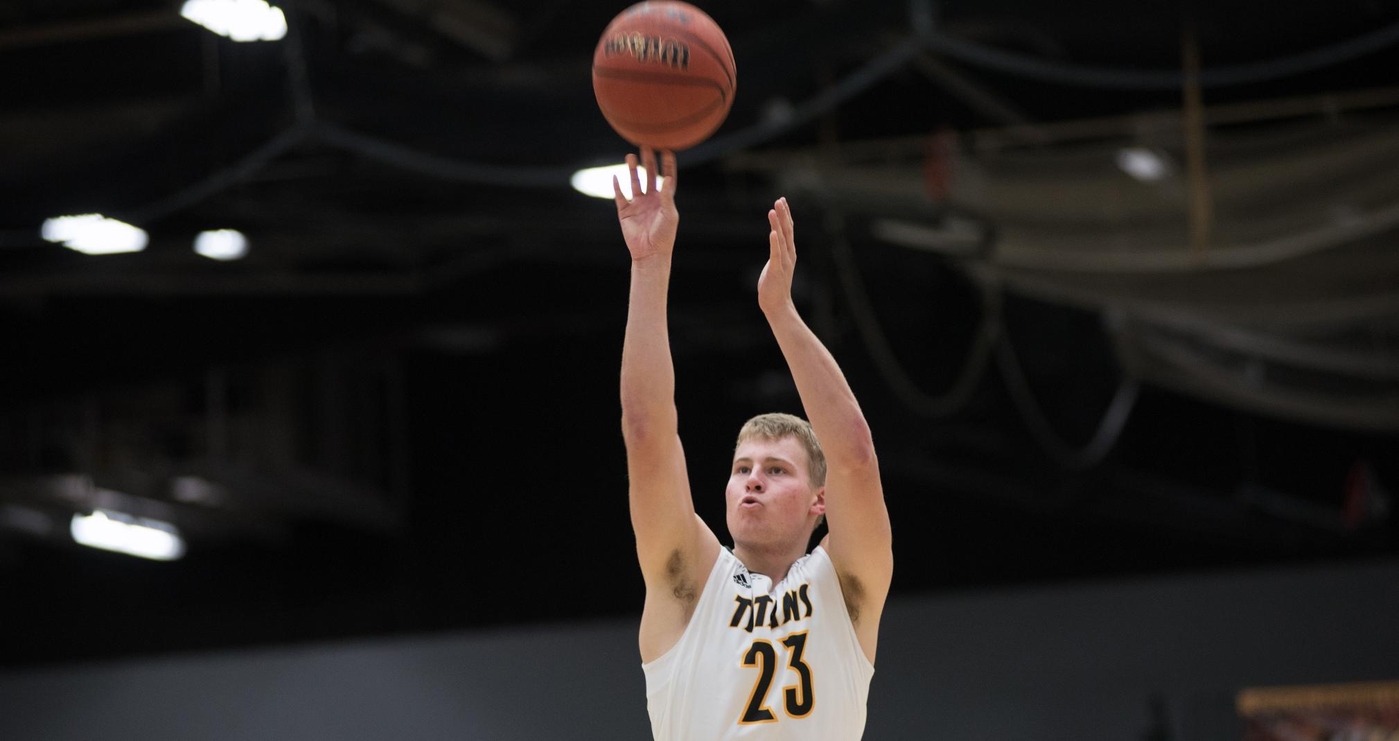 Kyle Bolger shared the UW-Oshkosh lead in both points (10) and rebounds (5) against the Pioneers.