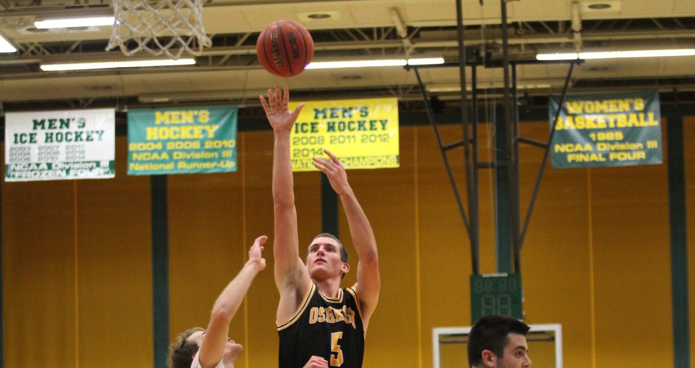 Taylor Jansen scored nine points against the Green Knights, seven in the first half.