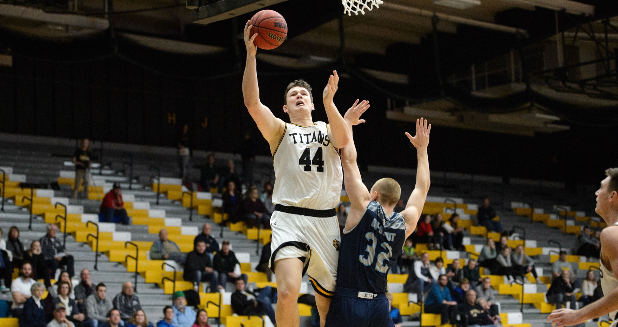 Jack Flynn scored 12 points while totaling eight rebounds, two assists and two blocked shots against the Blugolds.