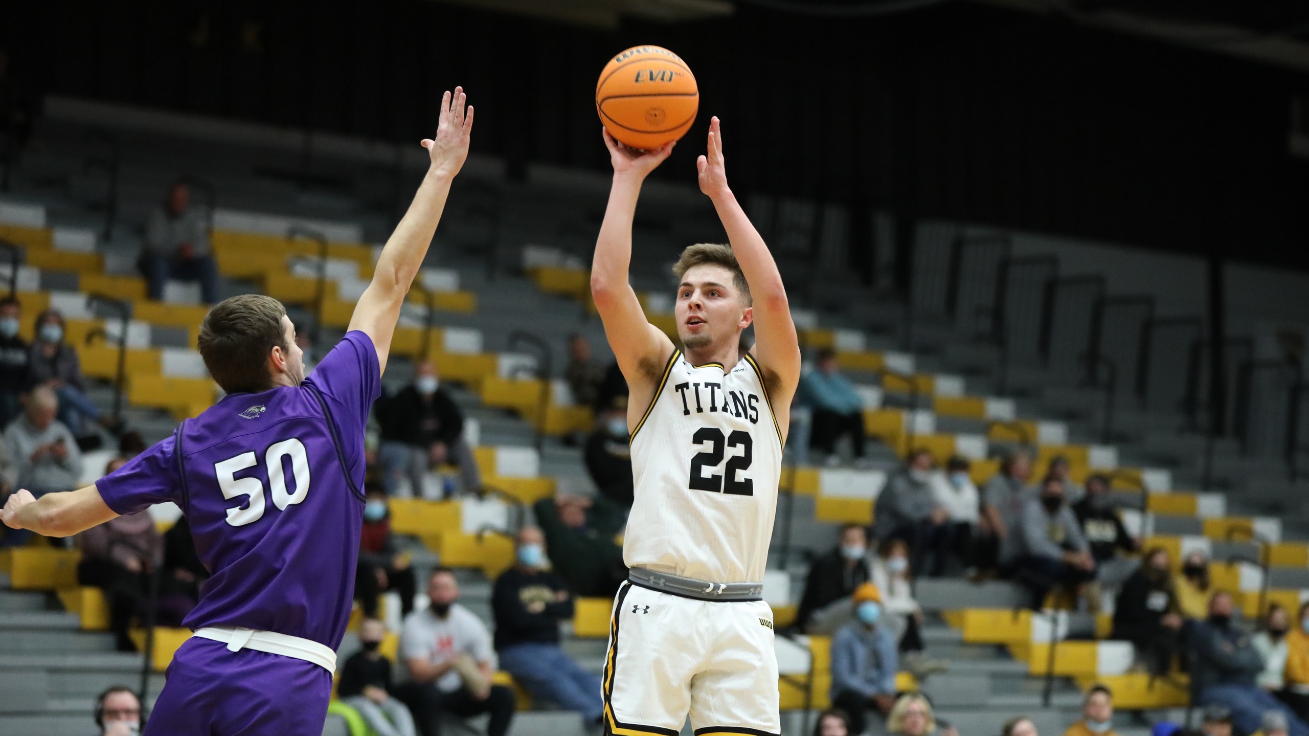 Cole Booth scored 14 points, including a trio of 3-point baskets, against the Pioneers.
