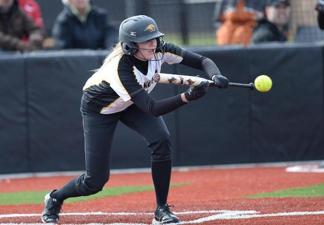 Lindsey Luedke contributed three hits and one sacrifice bunt.
