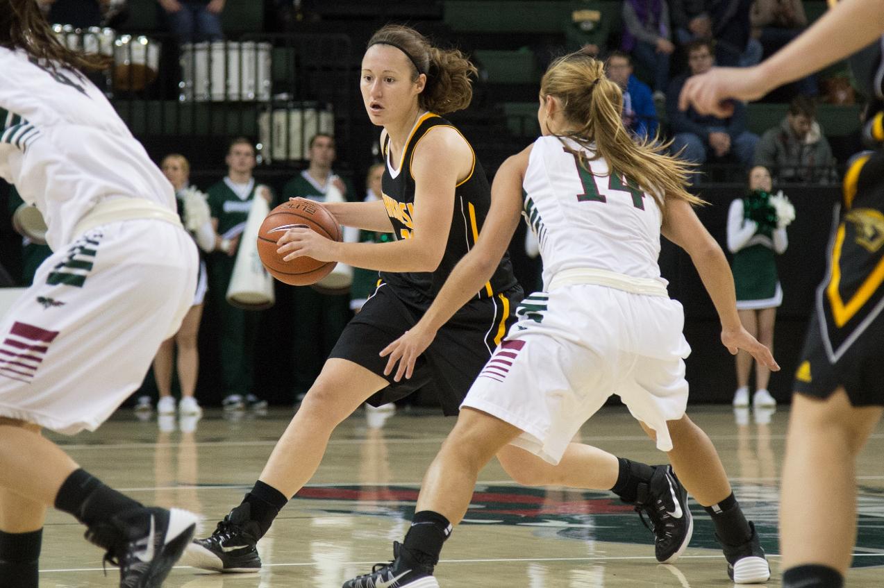 Ashley Neustifter tallied nine points, six rebounds, four assists and three steals against the Stormy Petrels.