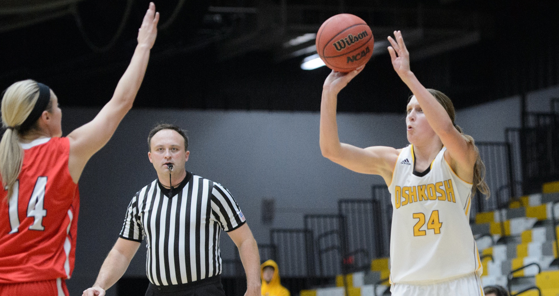 Eliza Campbell scored 13 points against the Falcons, including three 3-point baskets.