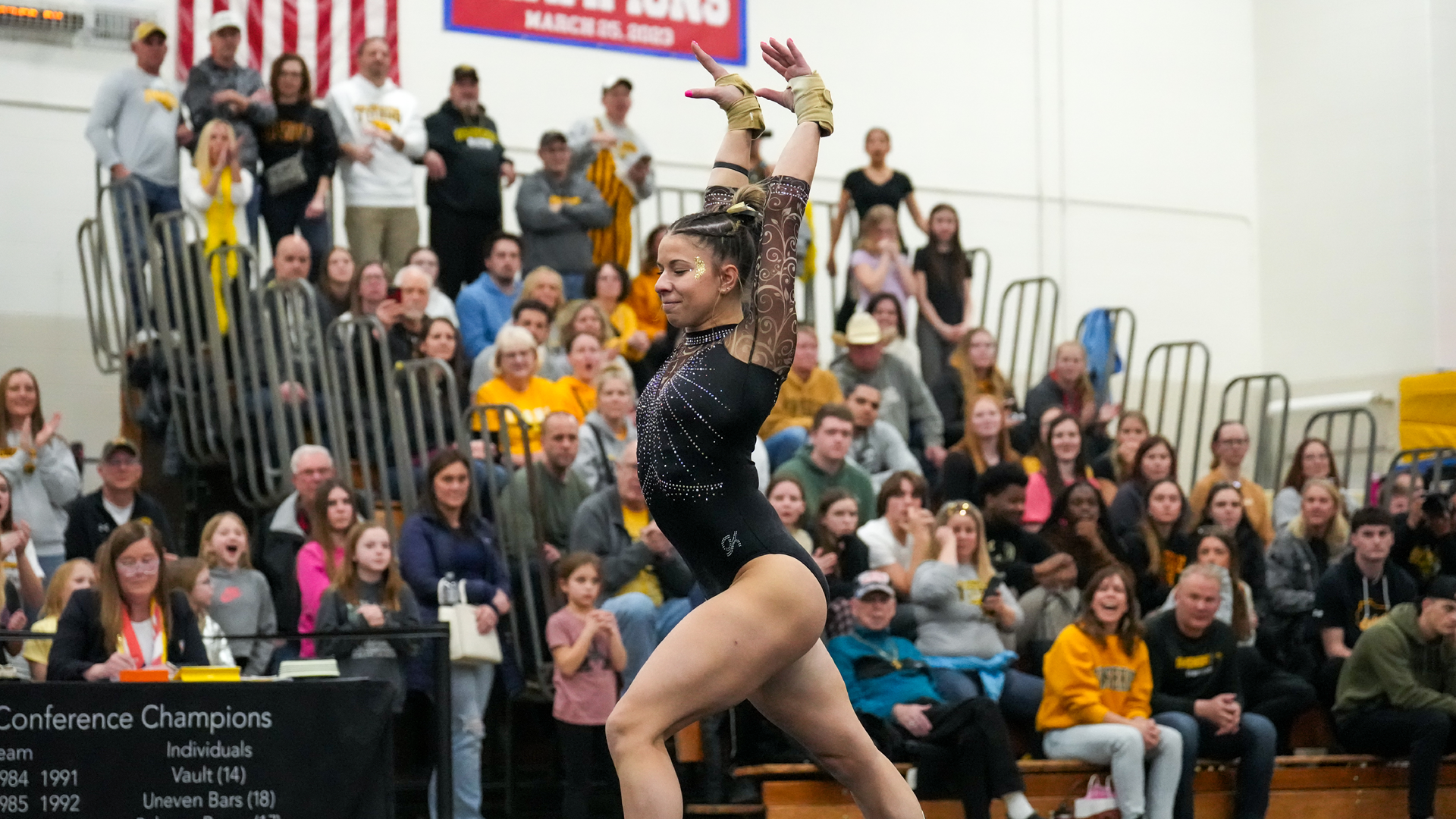 Delaney Cienkus scored 9.800 point on the floor exercise and 9.650 points on the balance beam in the Titans' win over UW-La Crosse and UW-Stout on Thursday night. Photo Credit: Terri Cole, UW-Oshkosh Sports Information