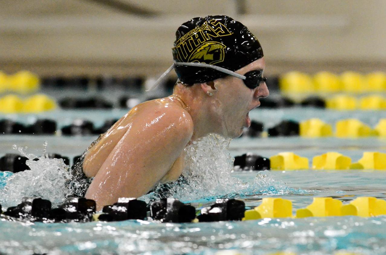 Challoner Breaks Two Records In Minnesota