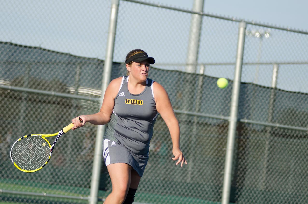 Maggie Bolton teamed with Llora Waldman to take third place at No. 2 doubles.
