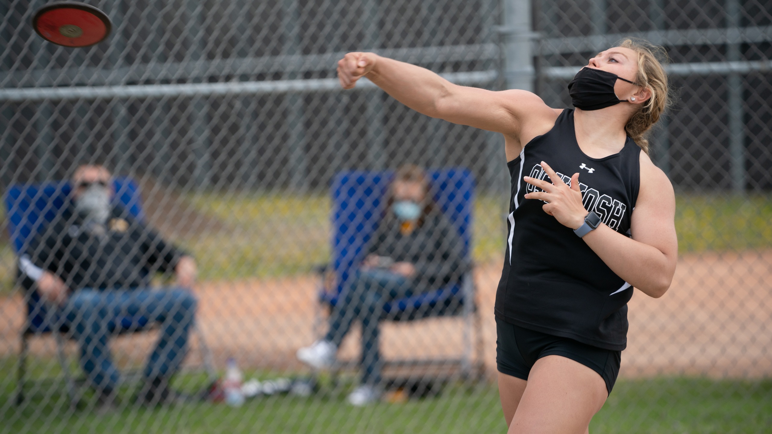 Thompson Wins A Pair Of Throwing Events Against Pointers