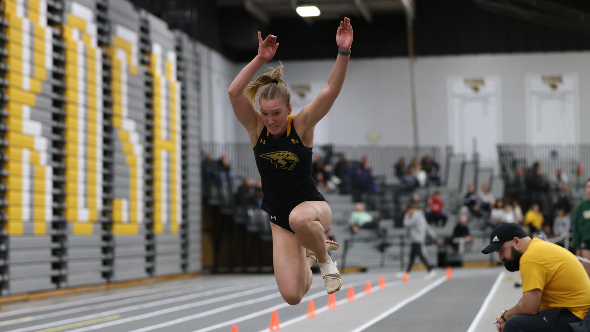 Megan Hunt set the UW-Oshkosh long jump record and scored the fourth-highest pentathlon finish in the Early Bird Open on Friday and Saturday