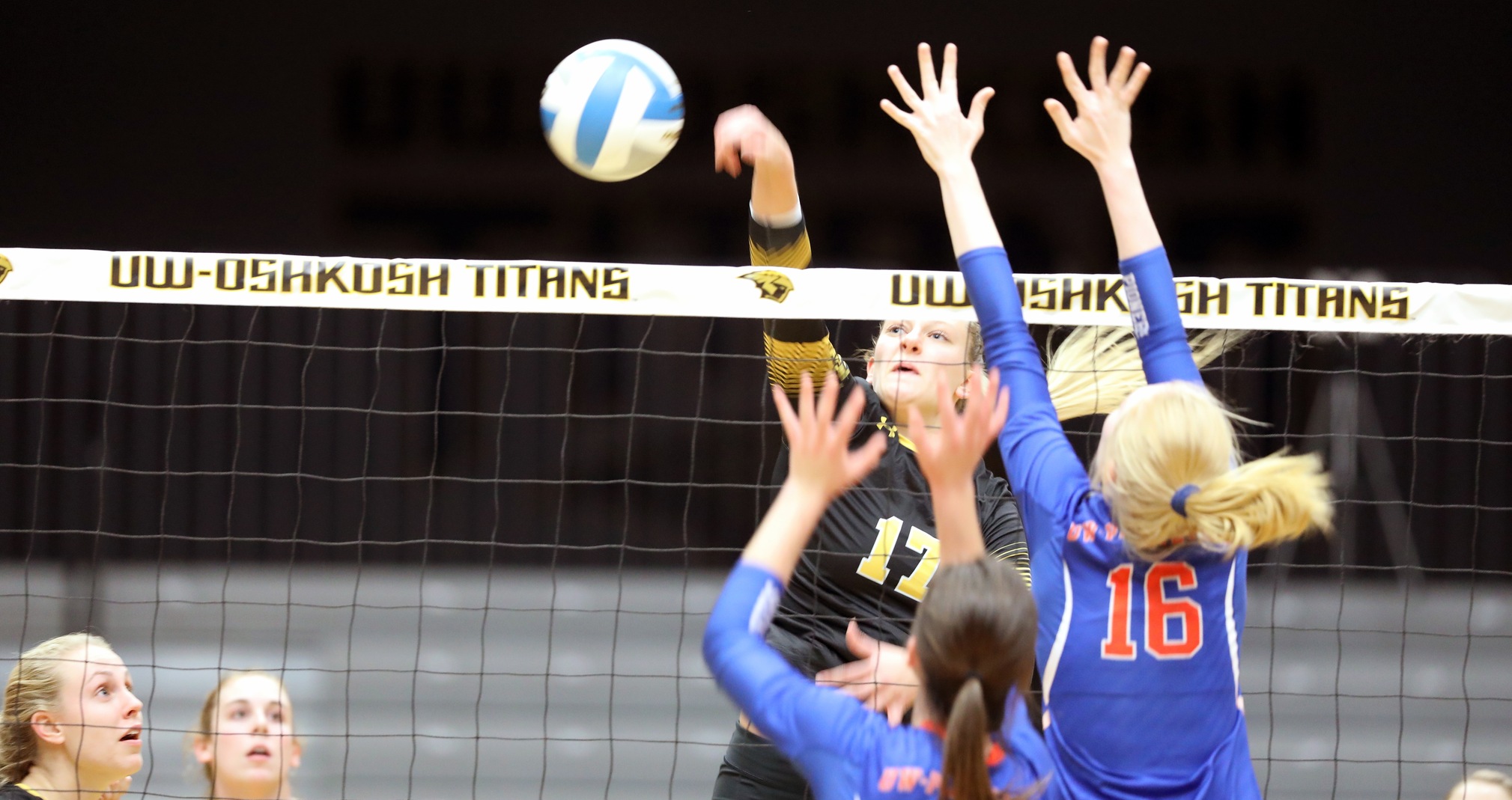 Taylor Allen tallied five kills and a match-best six blocks against the Pioneers.