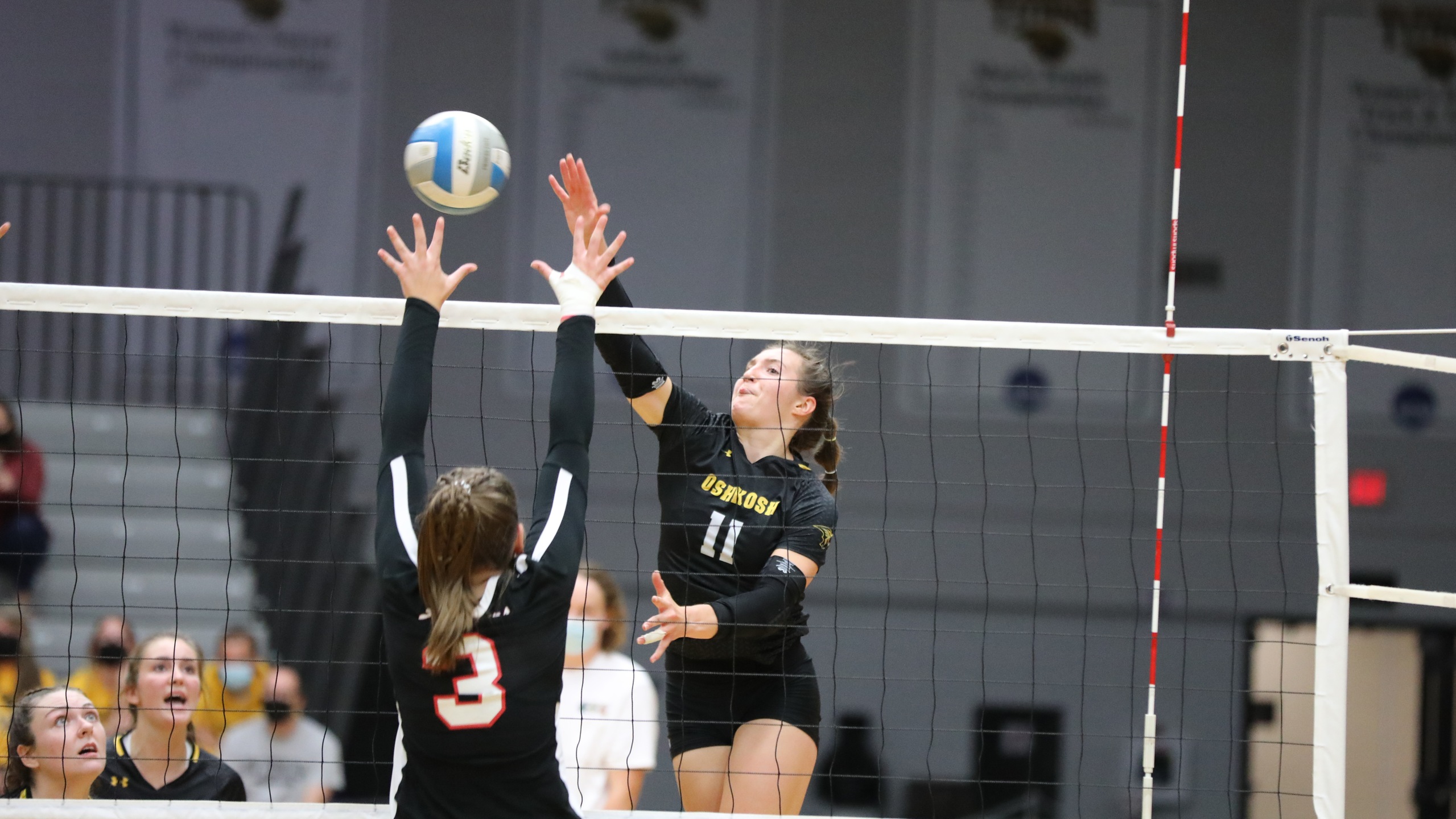 Riley Kindt hit .429 with 21 kills during UW-Oshkosh wins over Edgewood and Wisconsin Lutheran colleges on Saturday.