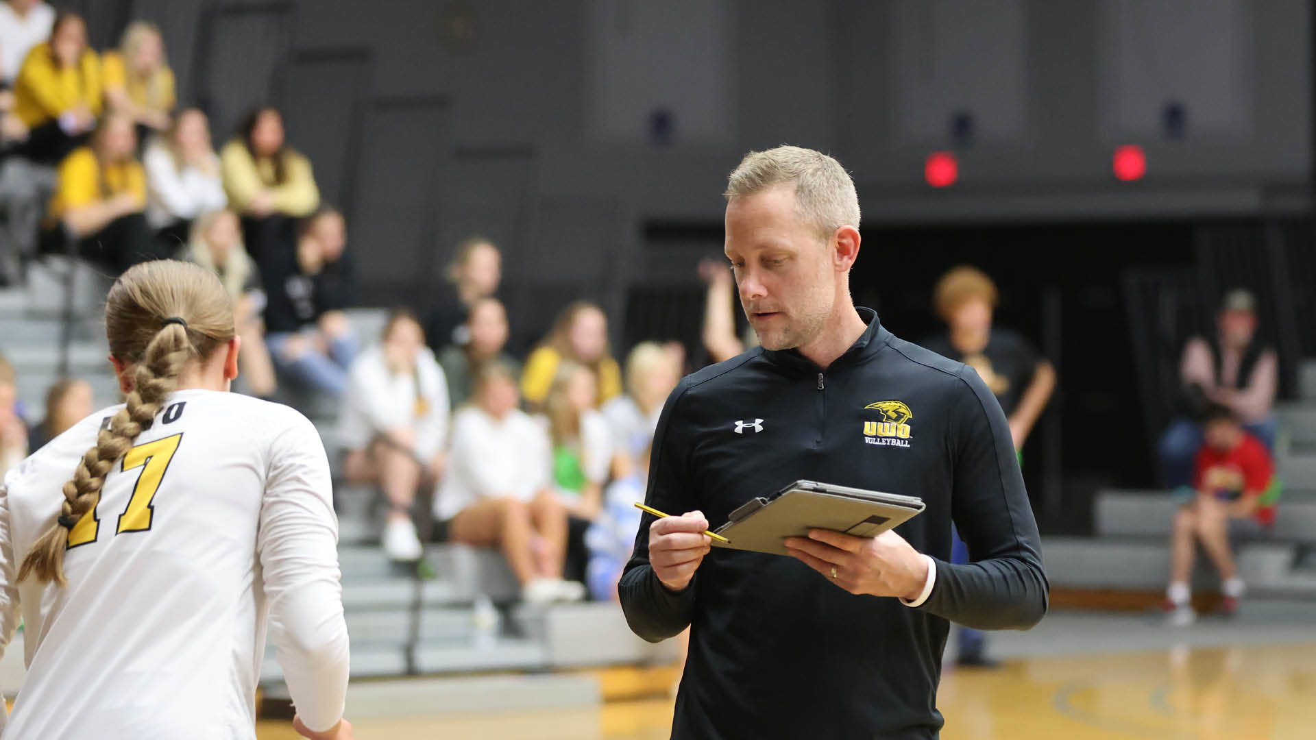 Coach Ellmann gets 100th Career Win with Victory over UW-Eau Claire