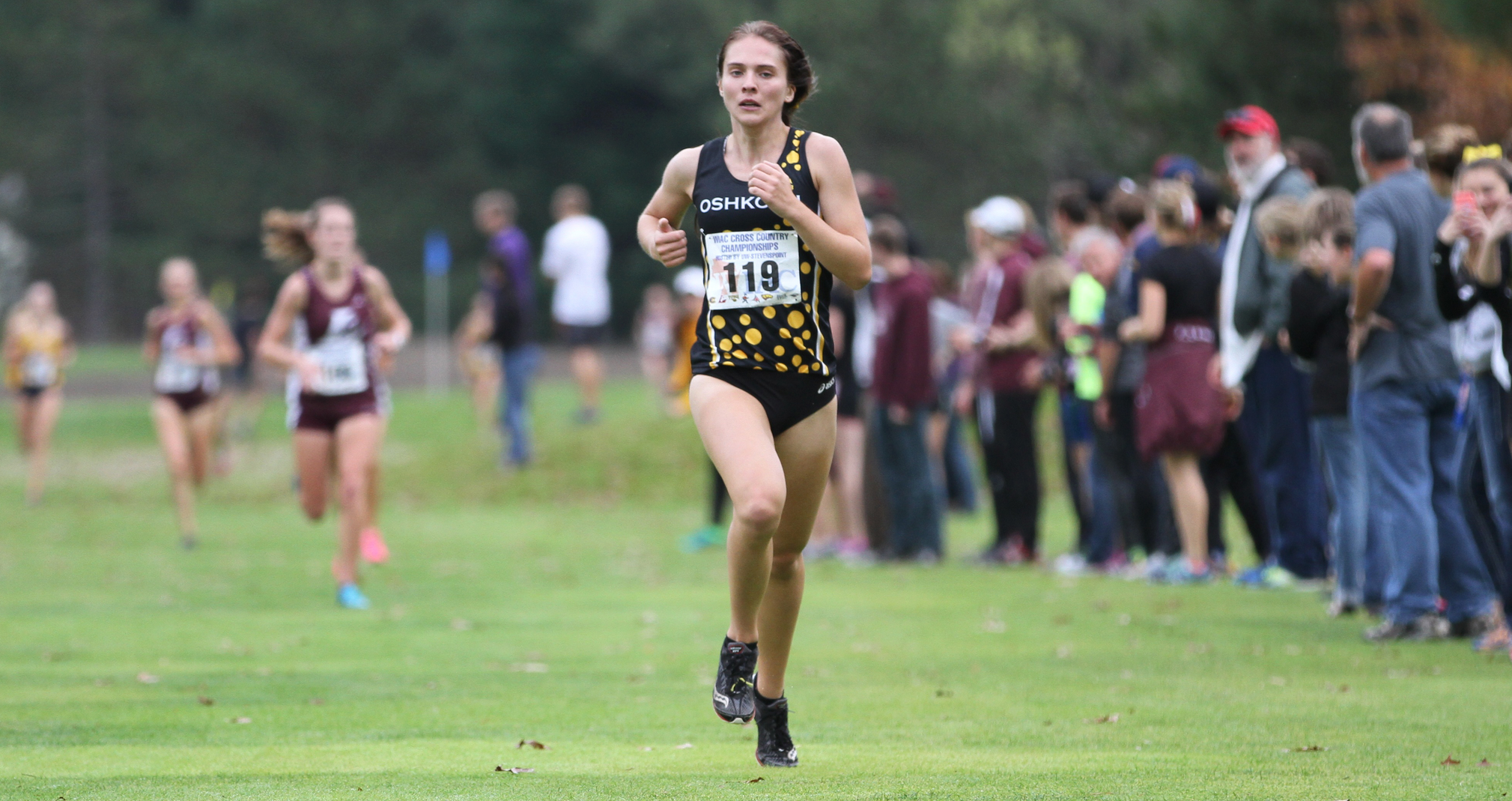 Cheyenne Moore paced the Titans with a ninth-place showing at the Vic Godfrey Open.