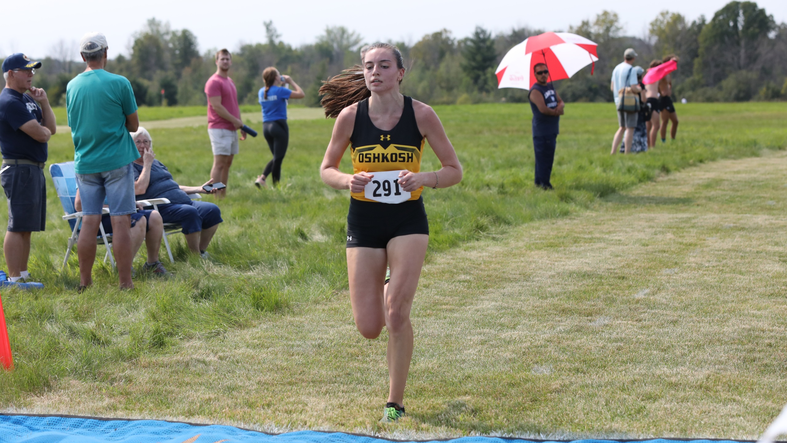 Hannah Lohrenz was a second-place finisher at the Oberlin College Inter-Regional Rumble.