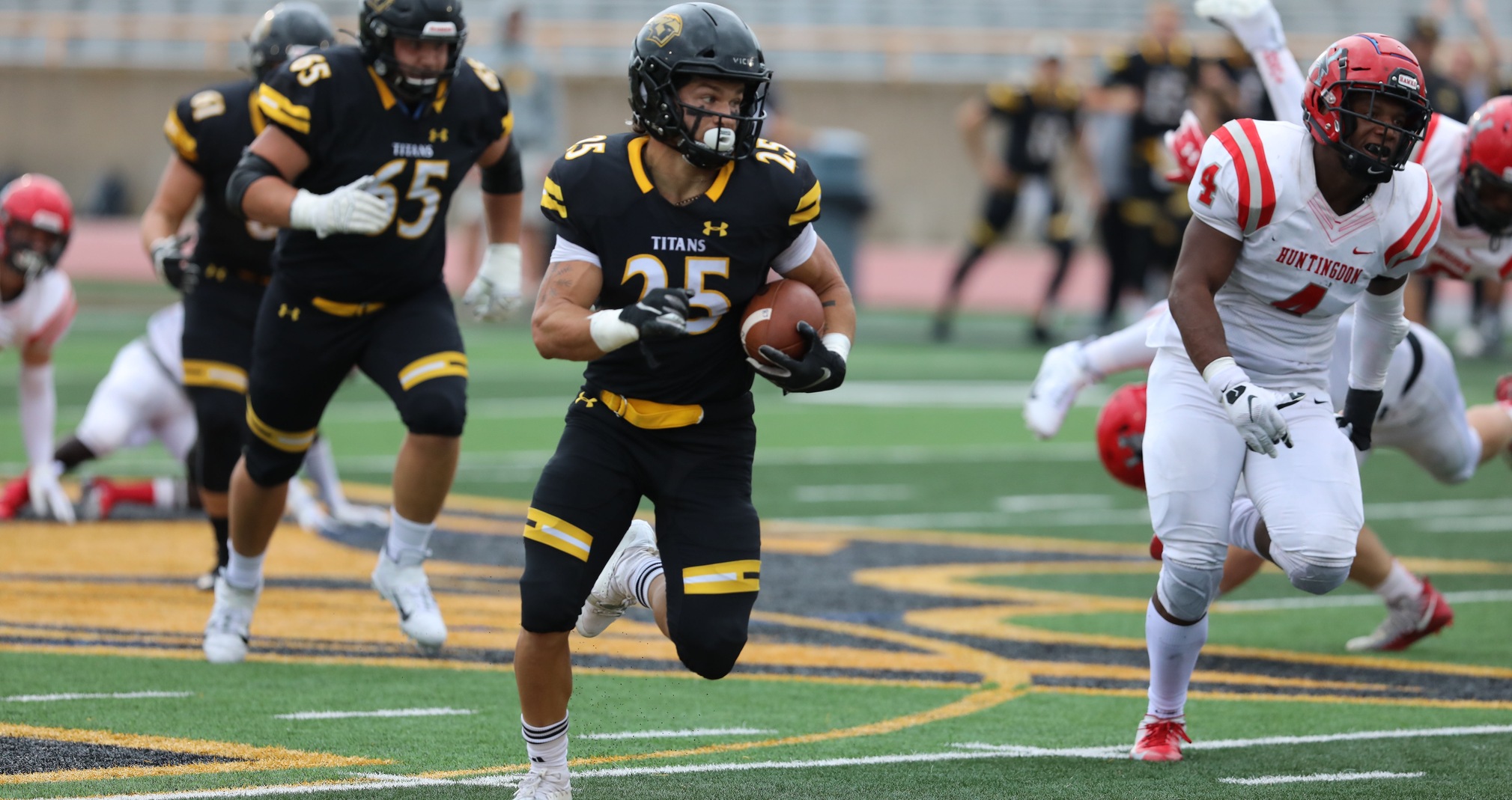 Chris Hess rushed six times for 106 yards, including a 55-yard touchdown, against the Hawks.