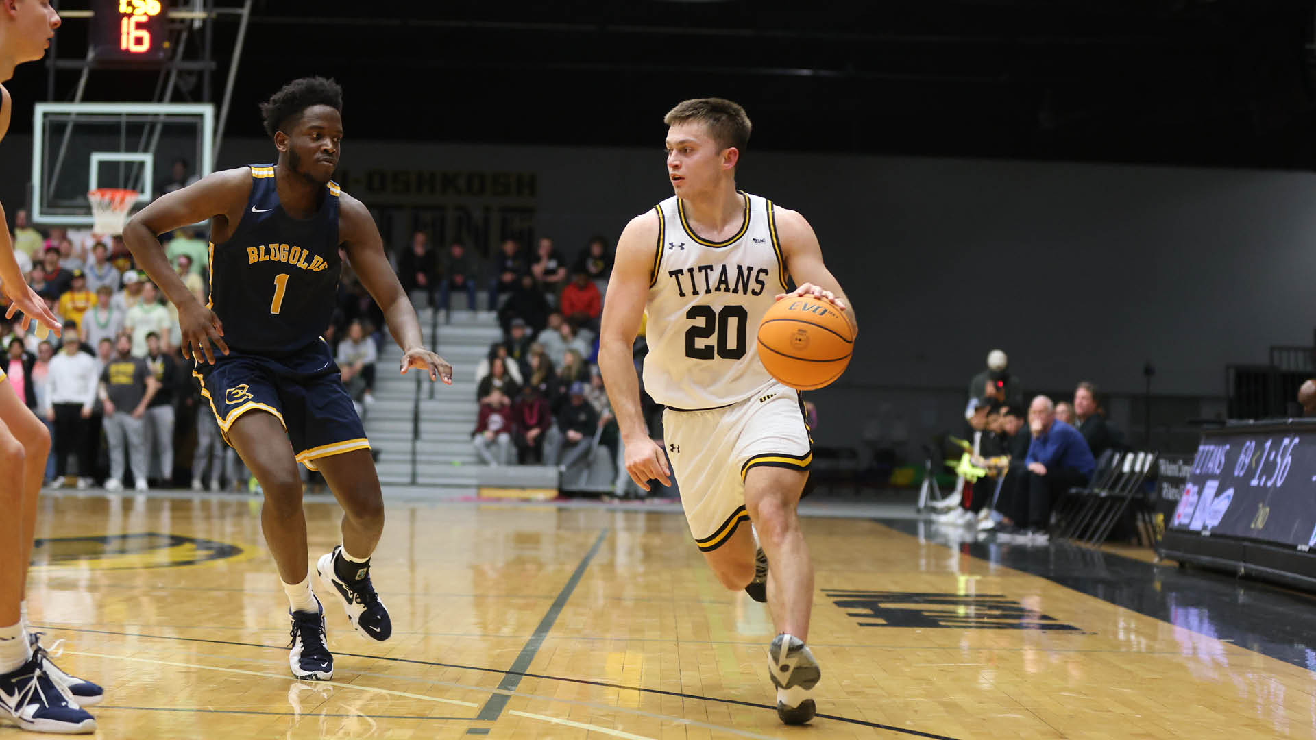 Double-Digit Points From Four Help Oshkosh Sweep UW-Whitewater