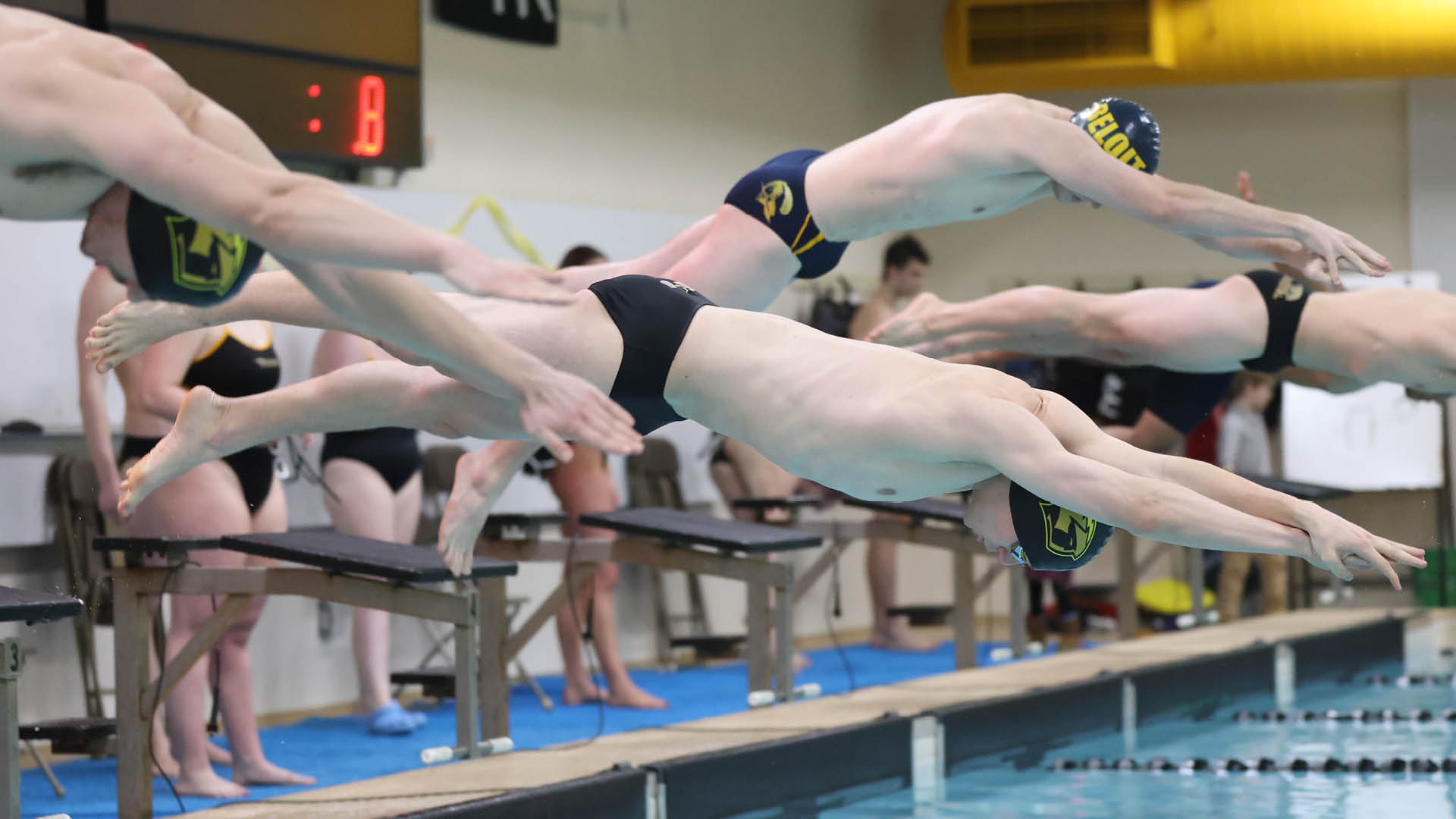 Men's Swimming and Diving to Face Ripon; Divers to Compete at UIC