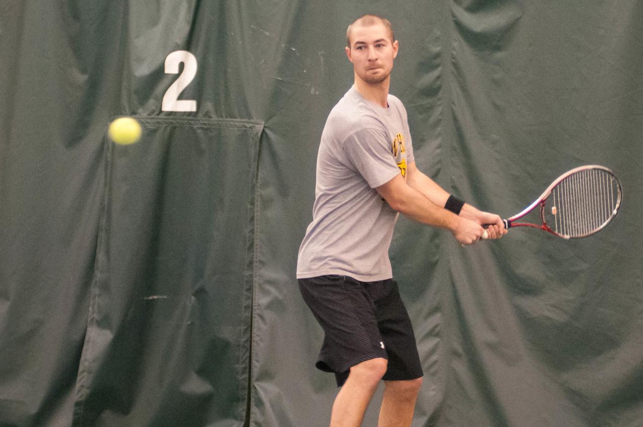 Bobby Brooks went unbeaten in four contests, including twice at No. 1 singles
