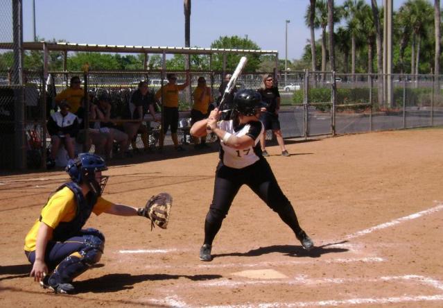 Tess Fadness posted a hit in 4 straight at-bats