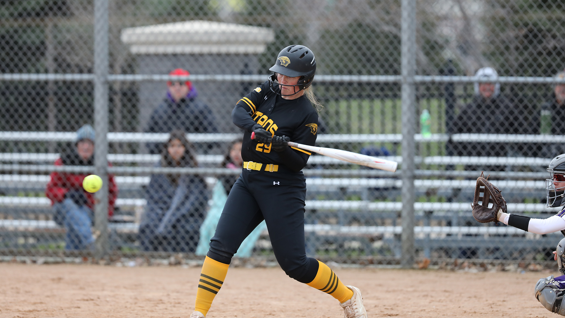 Hannah Ritter 4-for-4 at the plate during Wednesday's doubleheader against the Pointers.
