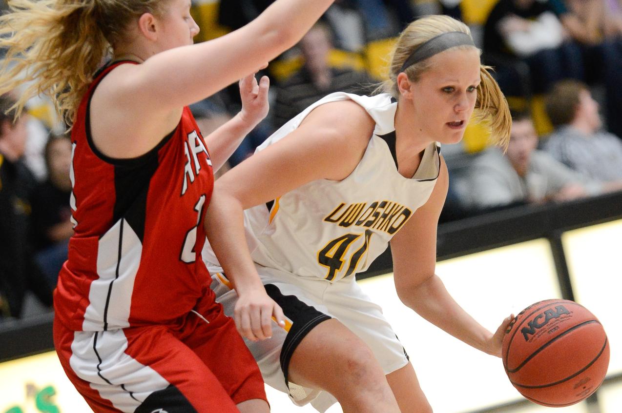 The Titans' Katelyn Kuehl collected a career-best 12 rebounds