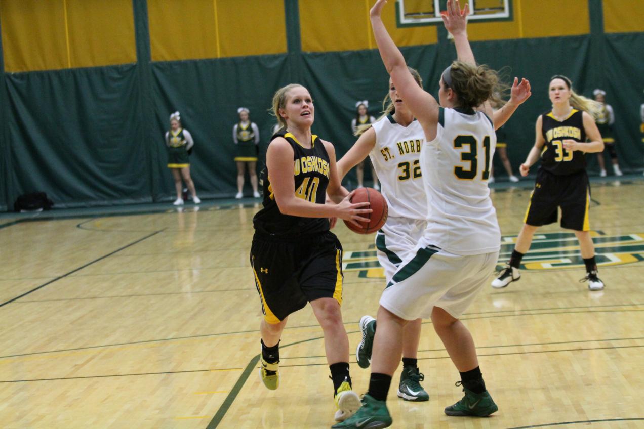 Katelyn Kuehl made all six free throws en route to 12 points