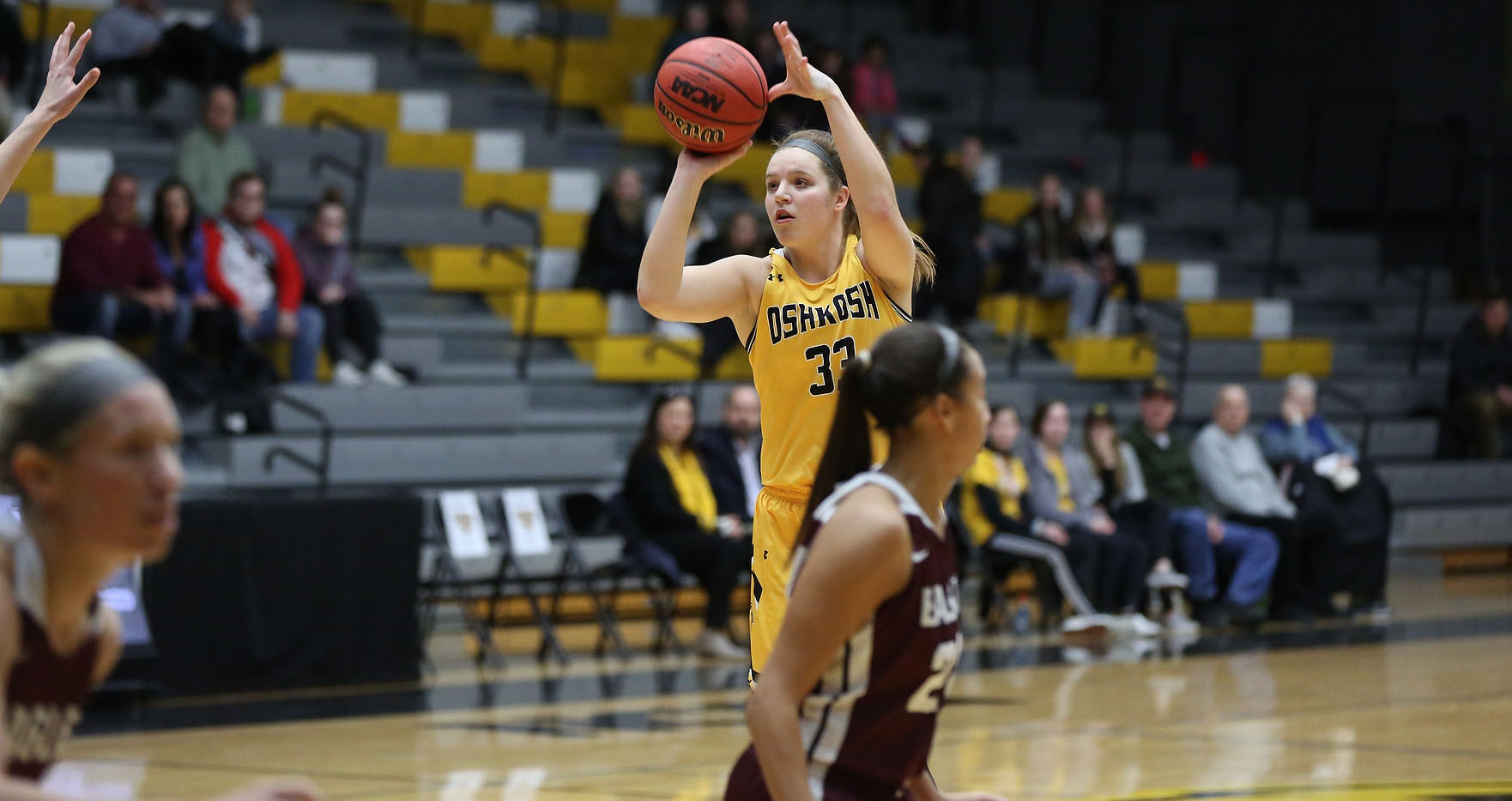 Nikki Arneson scored 24 of her career-high 33 points against the Eagles in the first half.