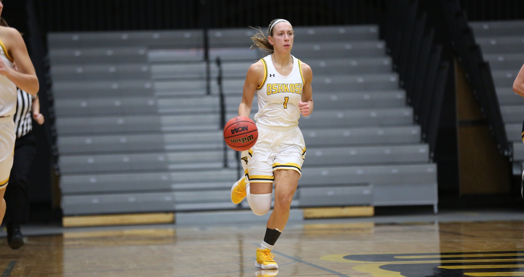 Olivia Campbell scored 15 points and grabbed six rebounds, both team bests, against the Blugolds.