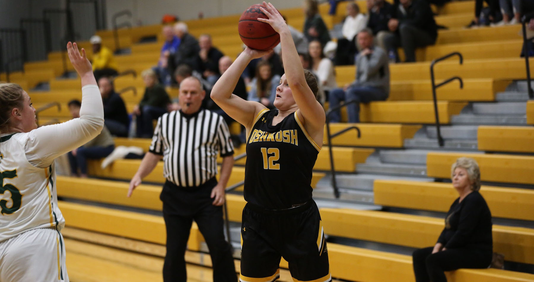 Leah Porath scored 18 points with two rebounds against the Red Hawks.