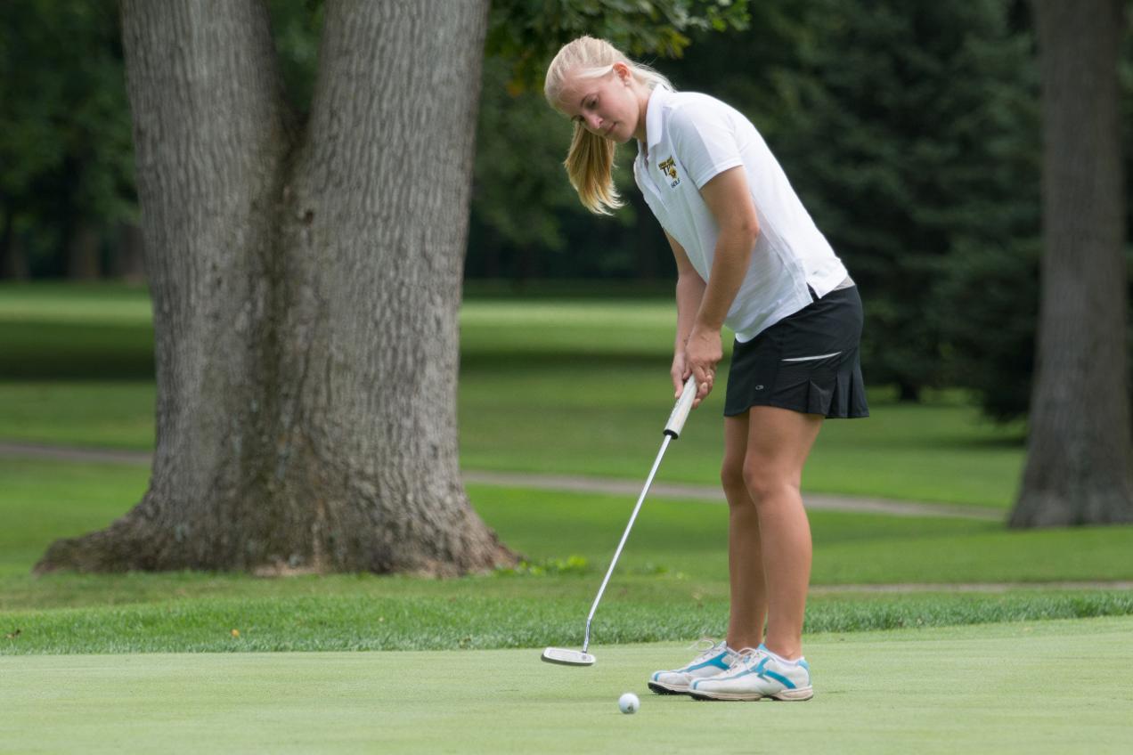 Samantha Kuik totaled 182 strokes to finish as the Titans' third golfer