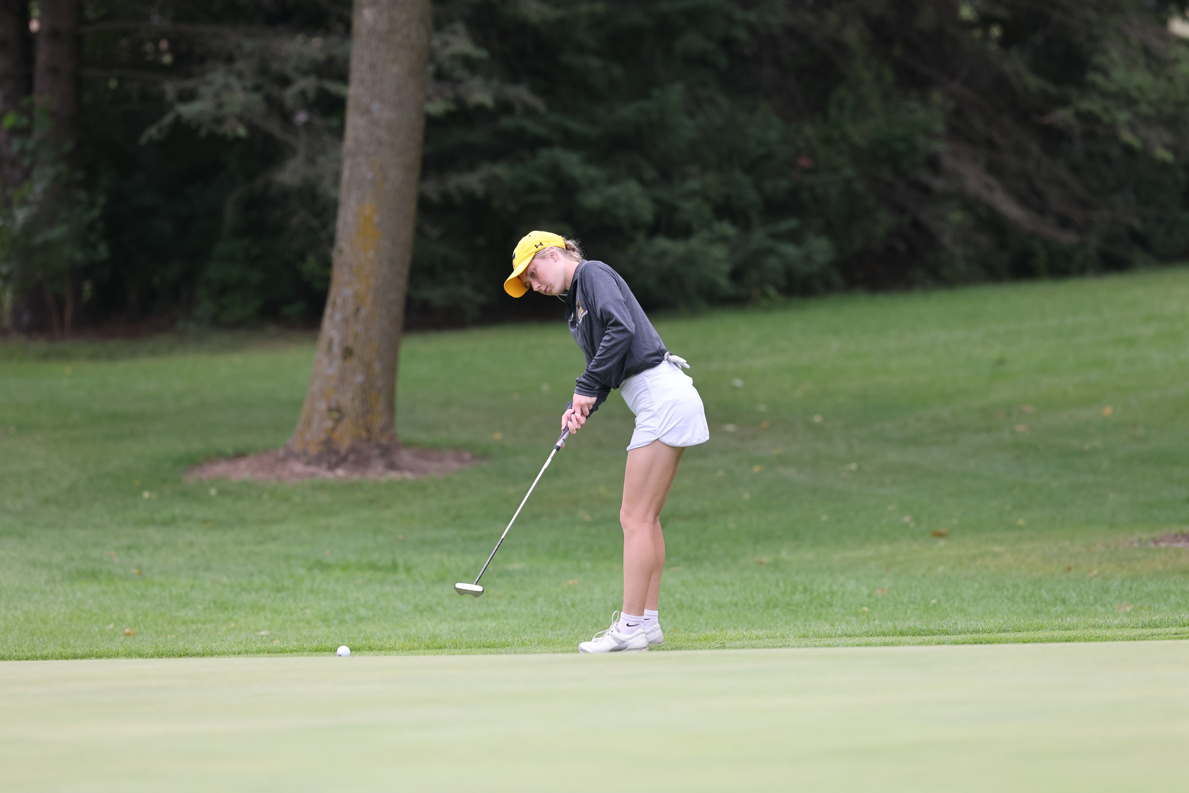 Kylie Herrin tied for 11th at the Marian University Invitational.