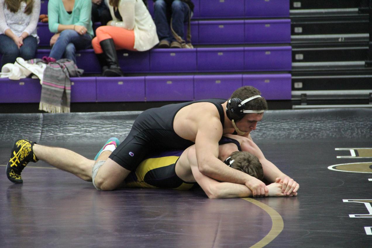 The Titans' Nazar Kulchytskyy pinned his opponent to the mat in 95 seconds