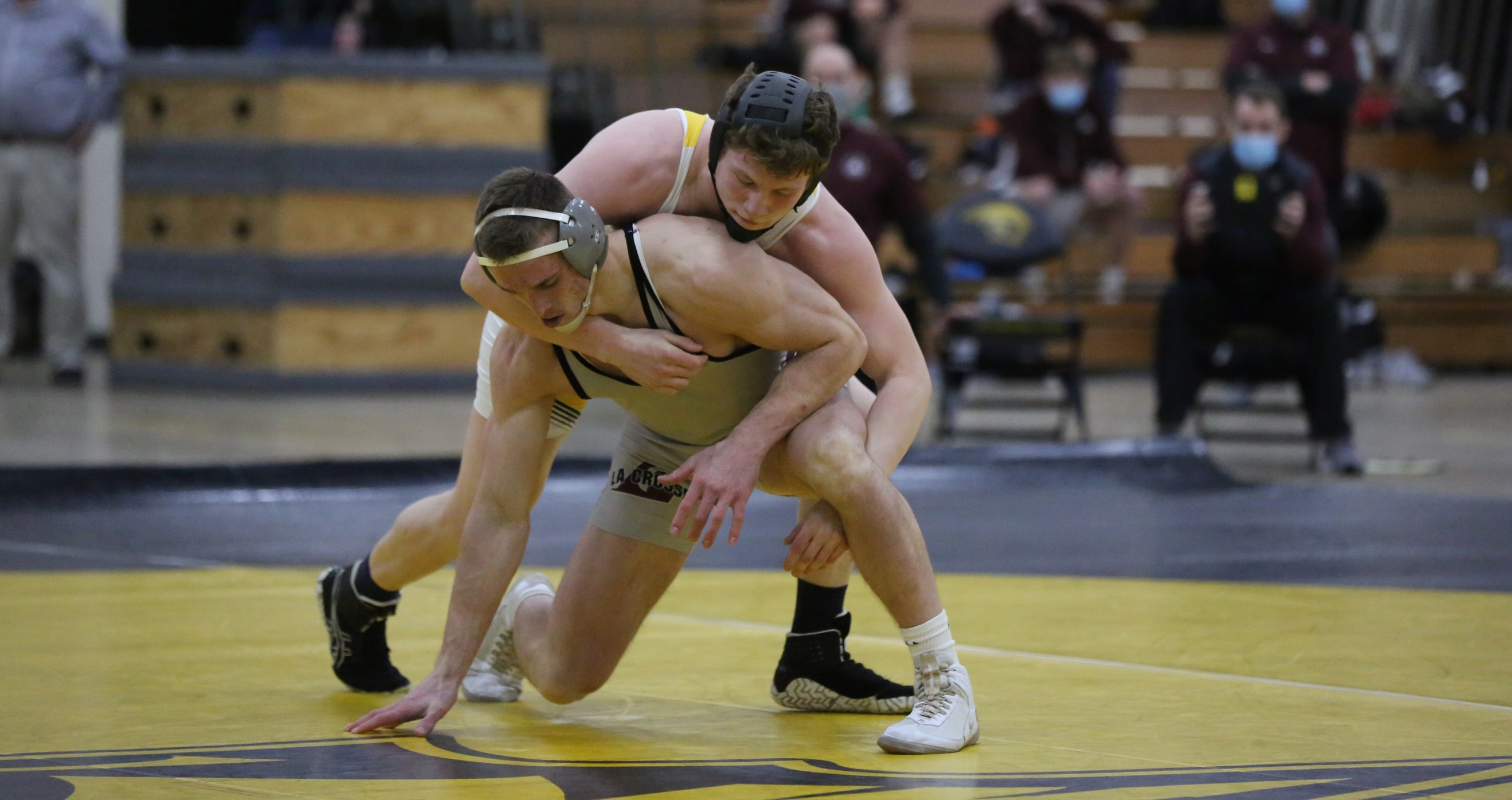 Beau Yineman won by fall over UW-La Crosse's Isaac Lahr, the NCAA Division III's top-ranked 197-pound wrestler.