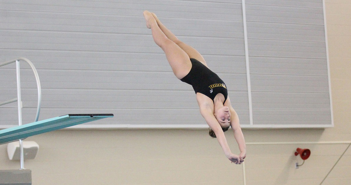 Kraus Earns Top 20 Finishes At NCAA Diving Regional