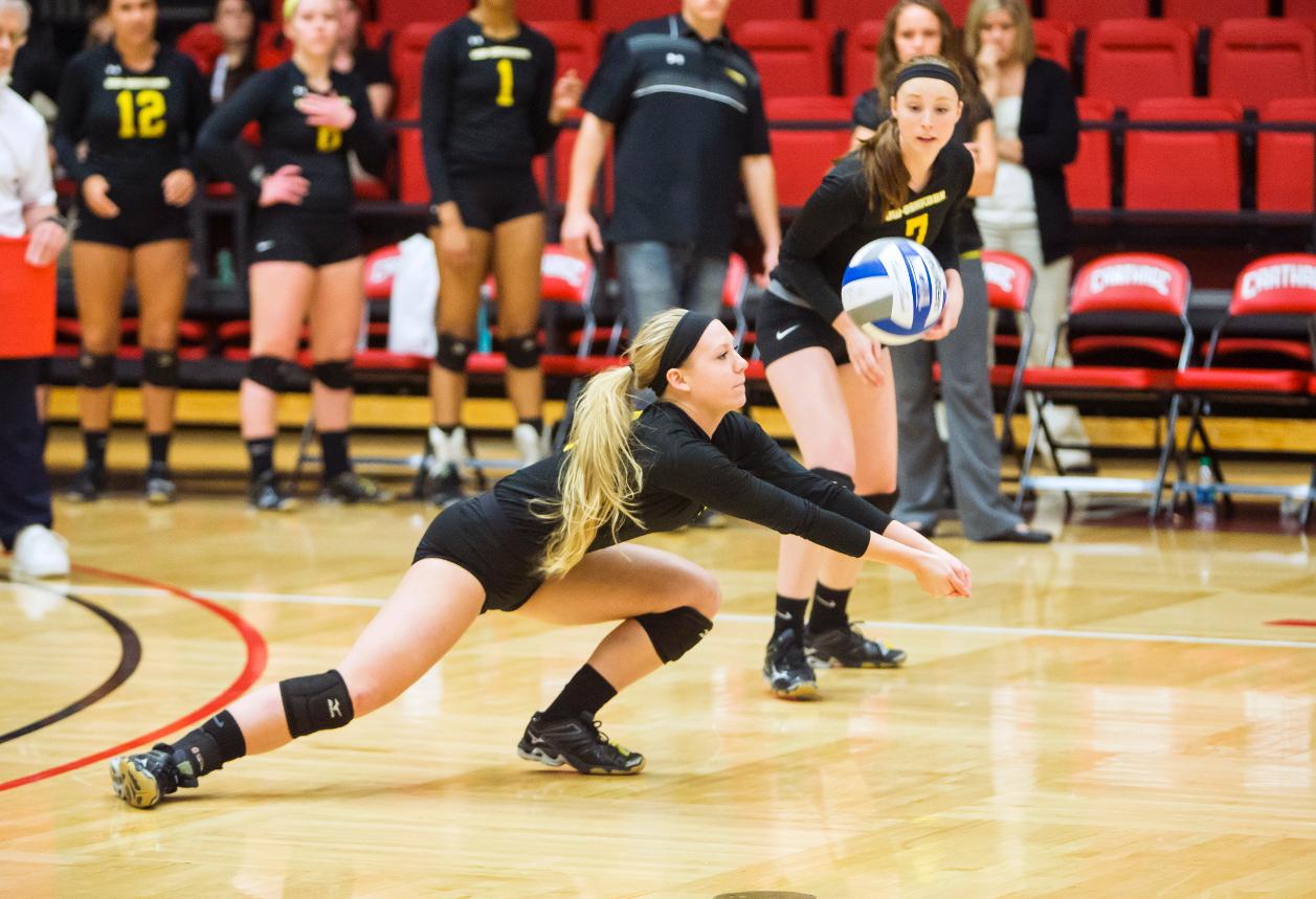 Defending National Champion Ends Titans' Volleyball Season