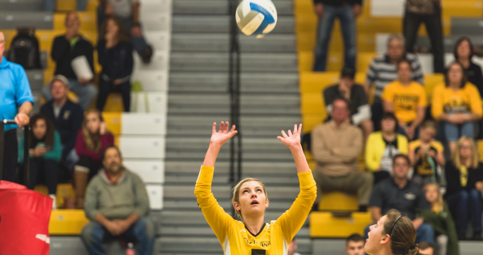 Lexi Thiel notched her 32nd career double-double with 32 assists and 10 digs against Carroll University.