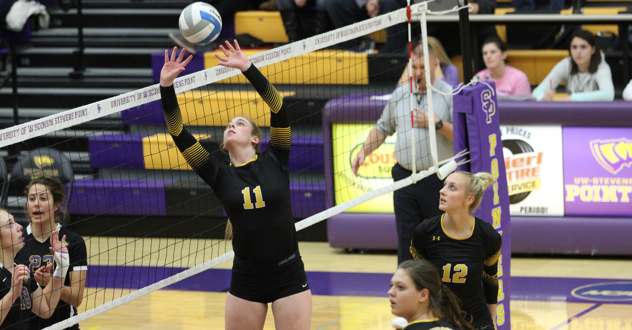 Titans Sweep Pointers To Advance In WIAC Championship