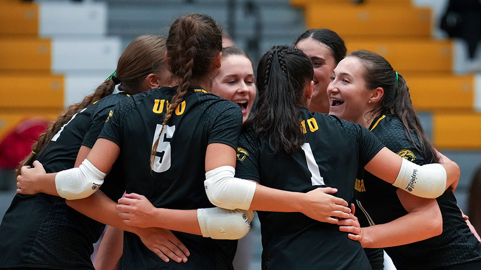 Off To Unbeaten Start, UWO Volleyball To Pack Kolf With Free Community Night Match