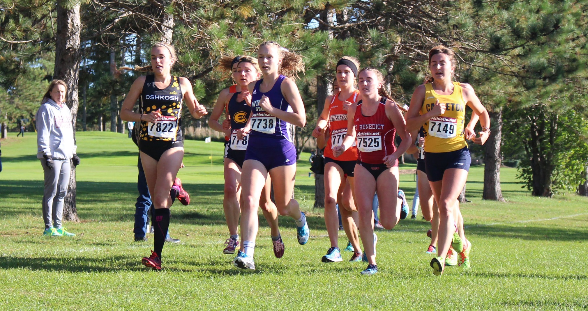 Evlyn Noone finished eighth among 335 runners at the Blugold Invitational.